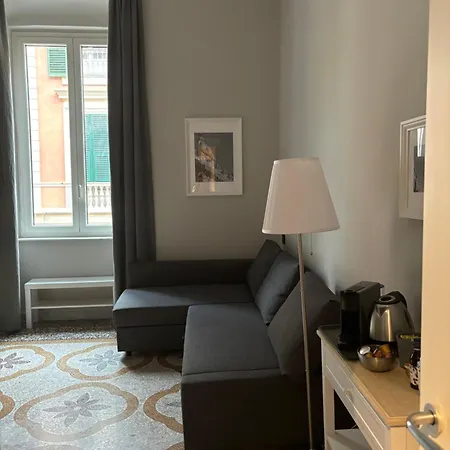 B&B Genova Holiday Bed & Breakfast 3*