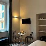 B&B Genova Holiday Oda ve Kahvaltı 3*